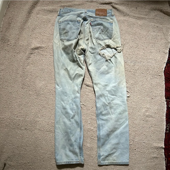 Levi’s Jeans - Ripped - Picture 1 of 2